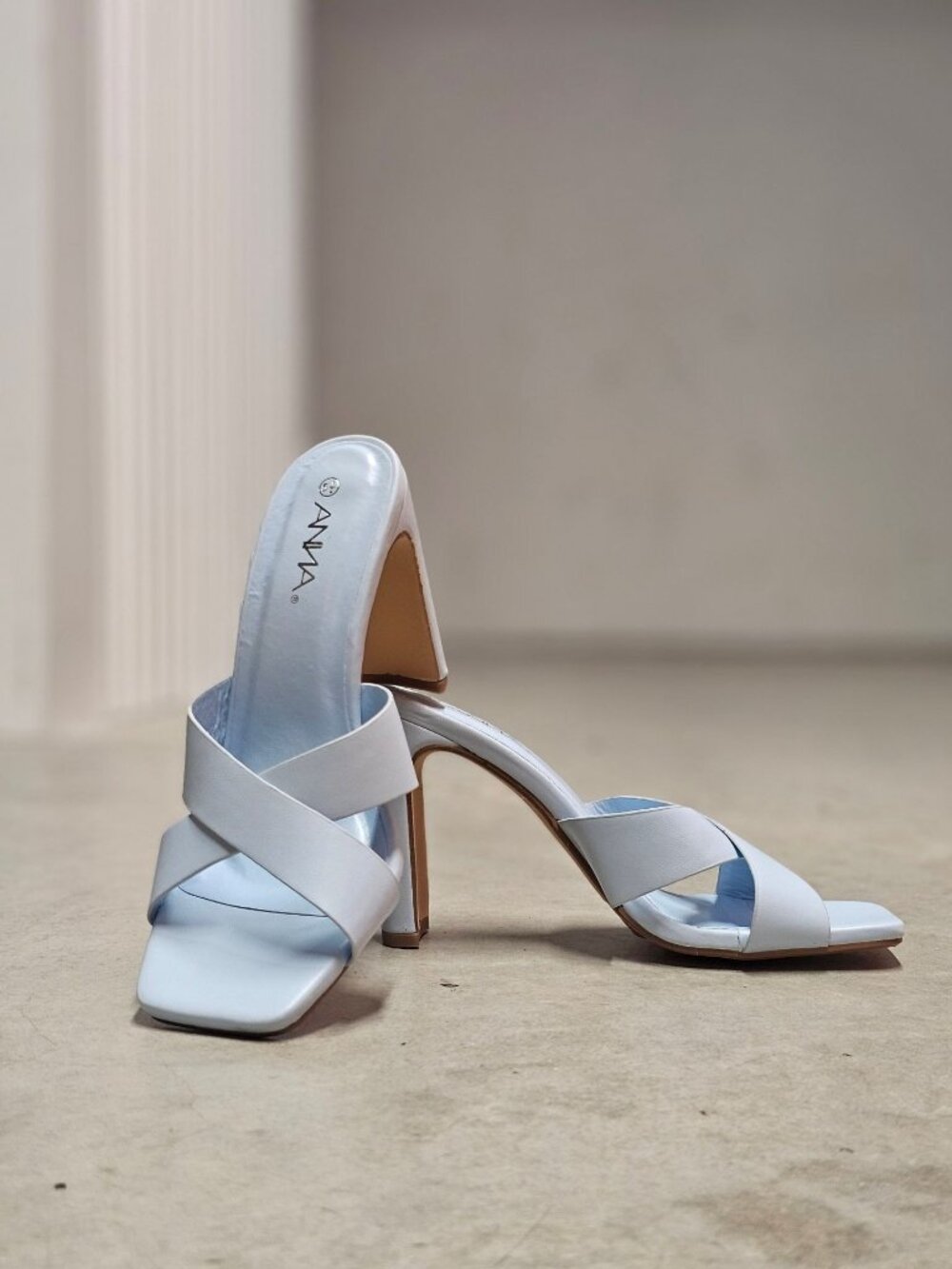 Light Blue Block Heel Sandals With Crisscross Strap Design For Women